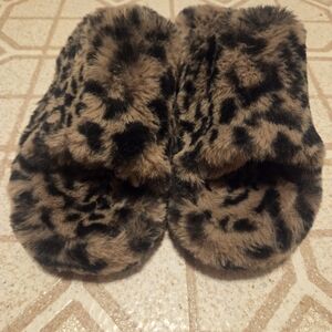 Anthropologie Faux Fur Leopard-Print Slide Slippers in Brown and Black